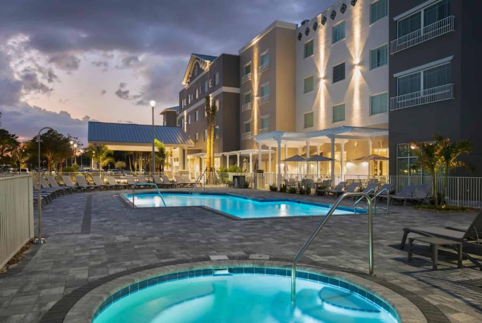 carlisle inn sarasota