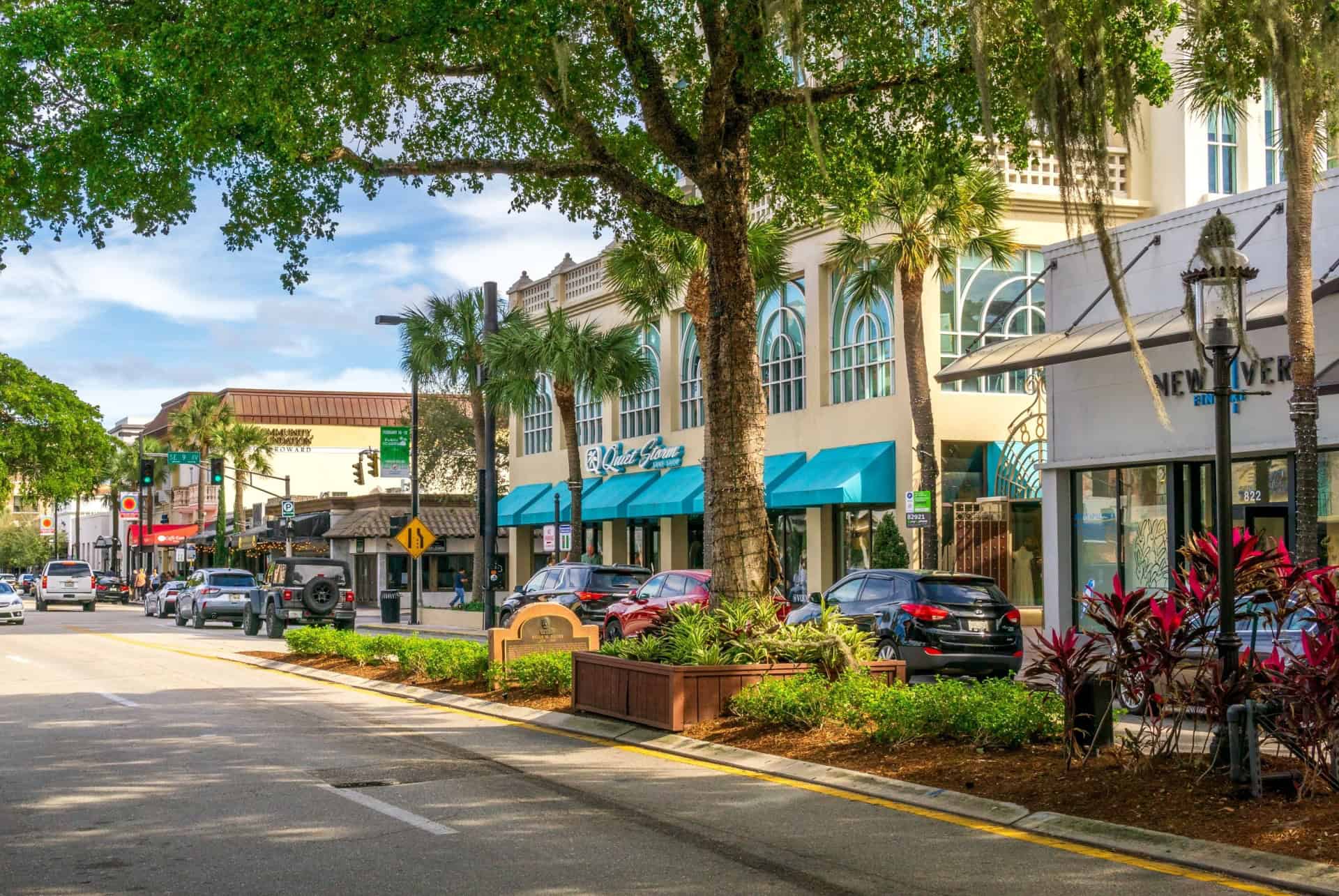 las olas boulevard