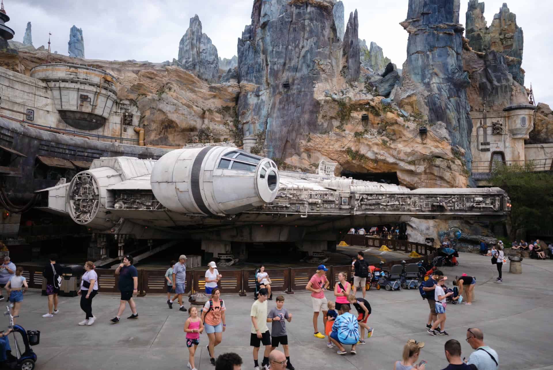 disney hollywood studios millennium falcon star wars disney hollywood studios millennium falcon star wars