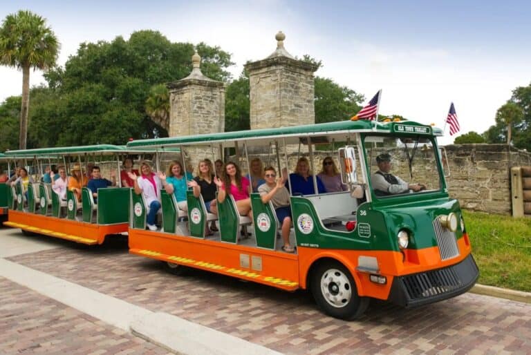 Visite à arrêts multiples en trolley