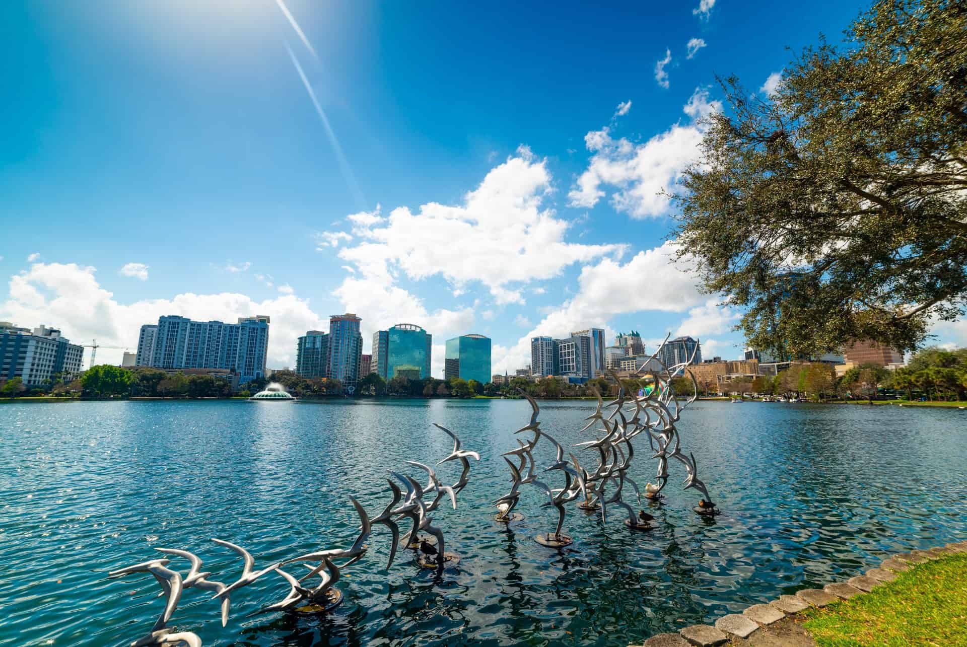 lake eola park sculpture oiseaux lake eola park sculpture oiseaux